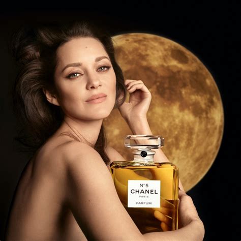 no 5 chanel advert 2021|Chanel no 5 new face.